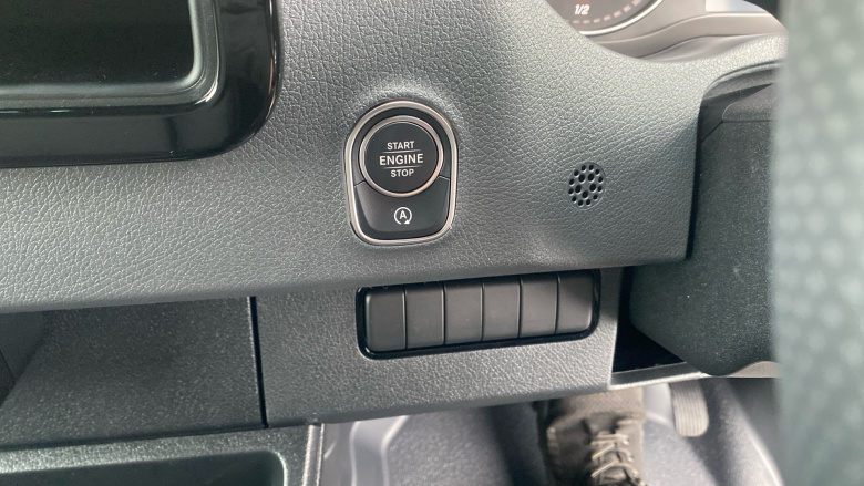 Mercedes-Benz Sprinter 315Cdi L2 Diesel Rwd 3.5t H2 Pro Van 9G-Tronic